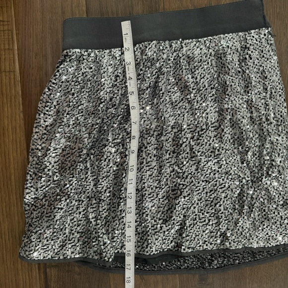 GAP Sequin Skirt - Picture 6 of 6